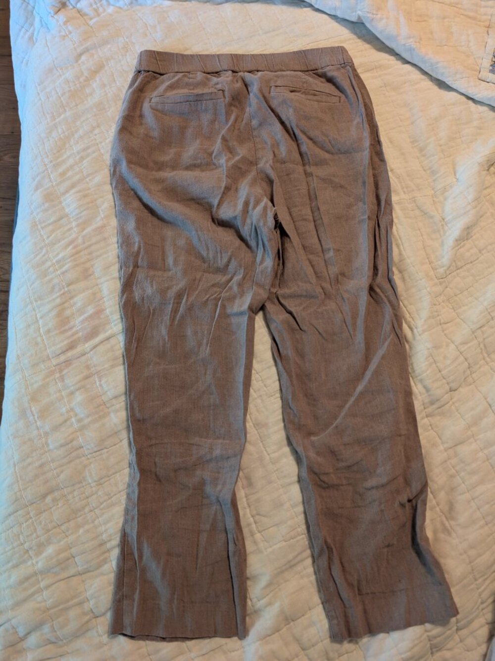 Two pairs of linen pants - Picture 8 of 11